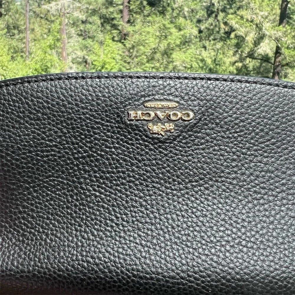 VINTAGE COACH Black Pebble Leather Trifold Wallet with Gold Hardware AUTHENTIC